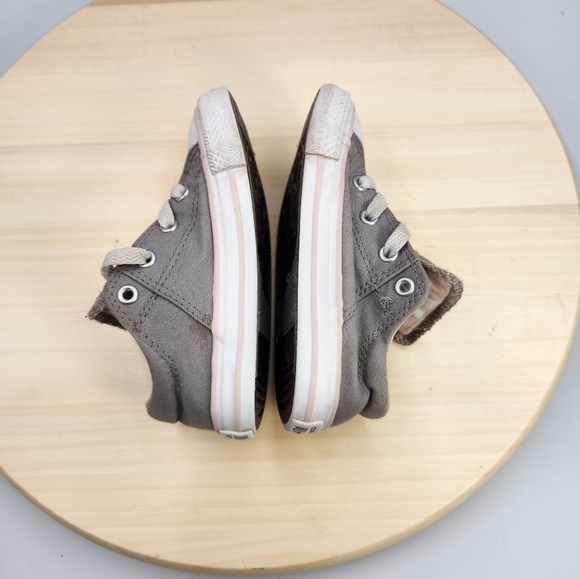 Coverse Kids All Star Sneaker sz 8 - Picture 6 of 9